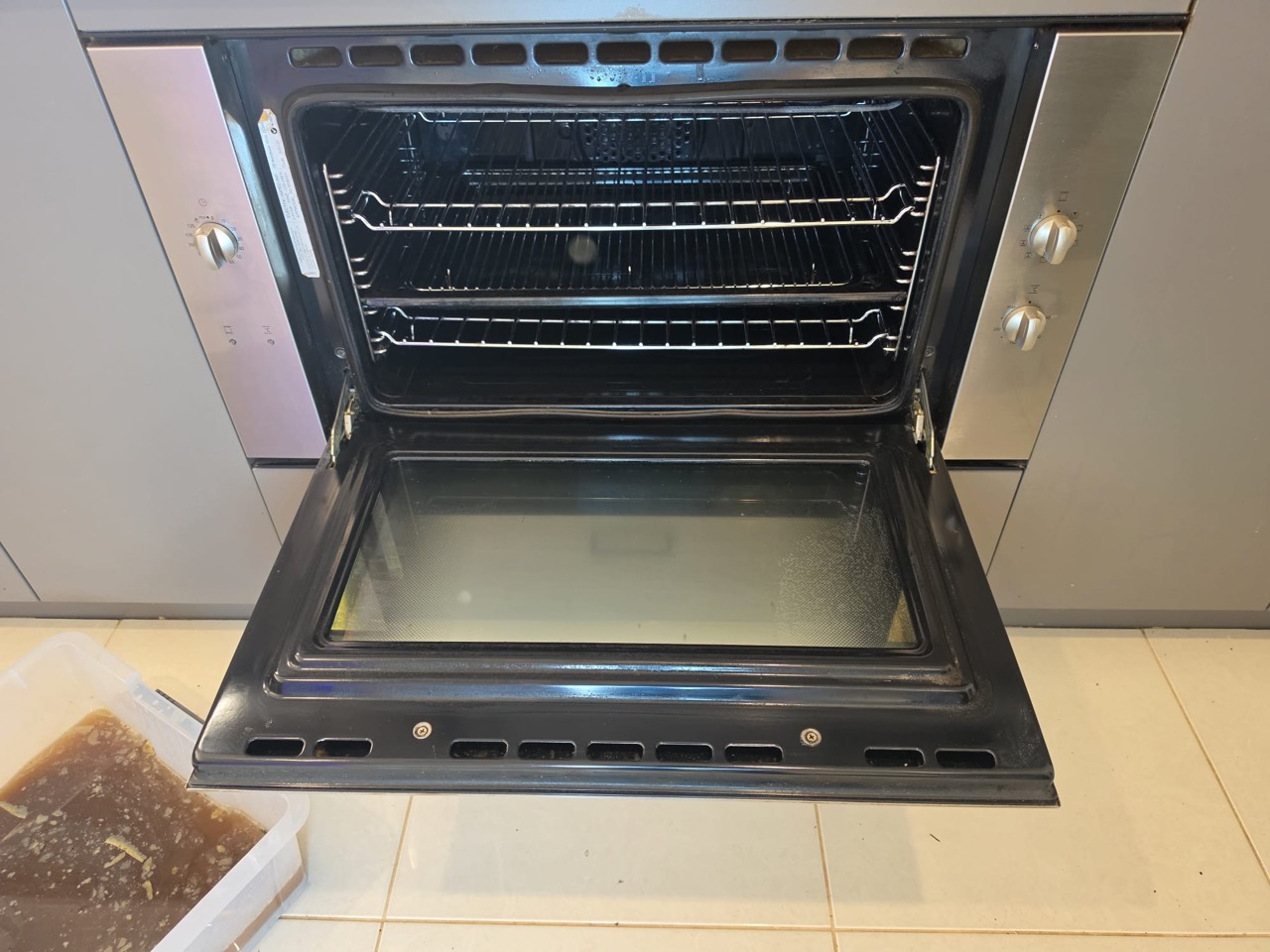 Professional oven deep clean result